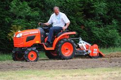 Kubota  B1220